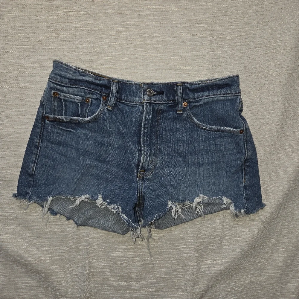 Abercrombie & Fitch Mid Rise Denim Shorts-distressed size 2 - Picture 4 of 9